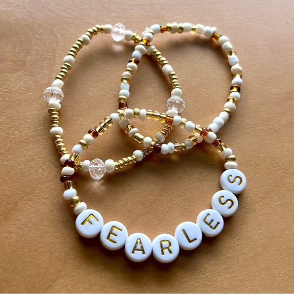 Taylor Swift Fearless set of 3 bracelets ♡ - Picture 5 of 5